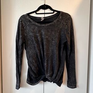 Zelle Long Sleeve Top with Twist Detail